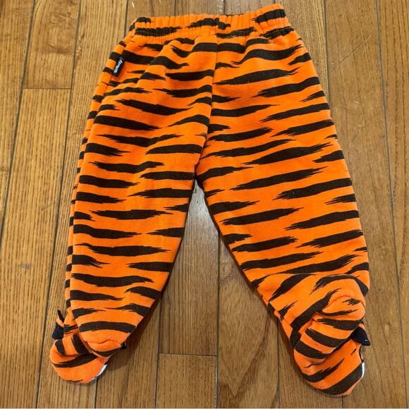 Disney Baby Tigger 2 piece footie outfit size 3/6 months - Picture 6 of 7